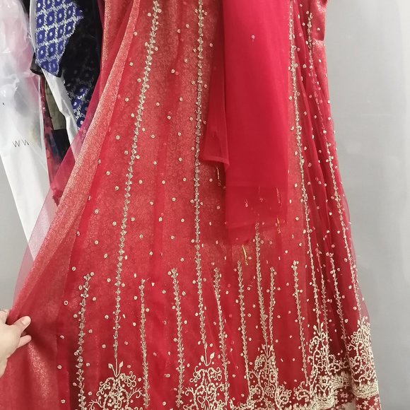 Traditional Indian Shirt and SKirt - Picture 1 of 2